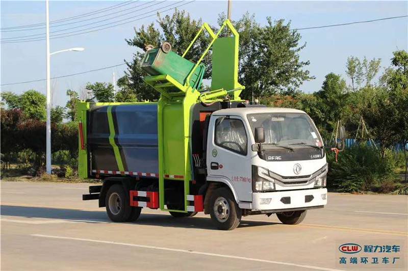 國六東風(fēng)小多利卡掛桶式垃圾車 高效物流解決方案與車輛特性解析
